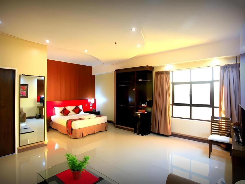 Big Daddy Hotel And Convention Center Butuan City Eksteriør billede