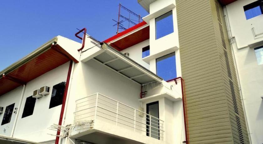 Big Daddy Hotel And Convention Center Butuan City Eksteriør billede
