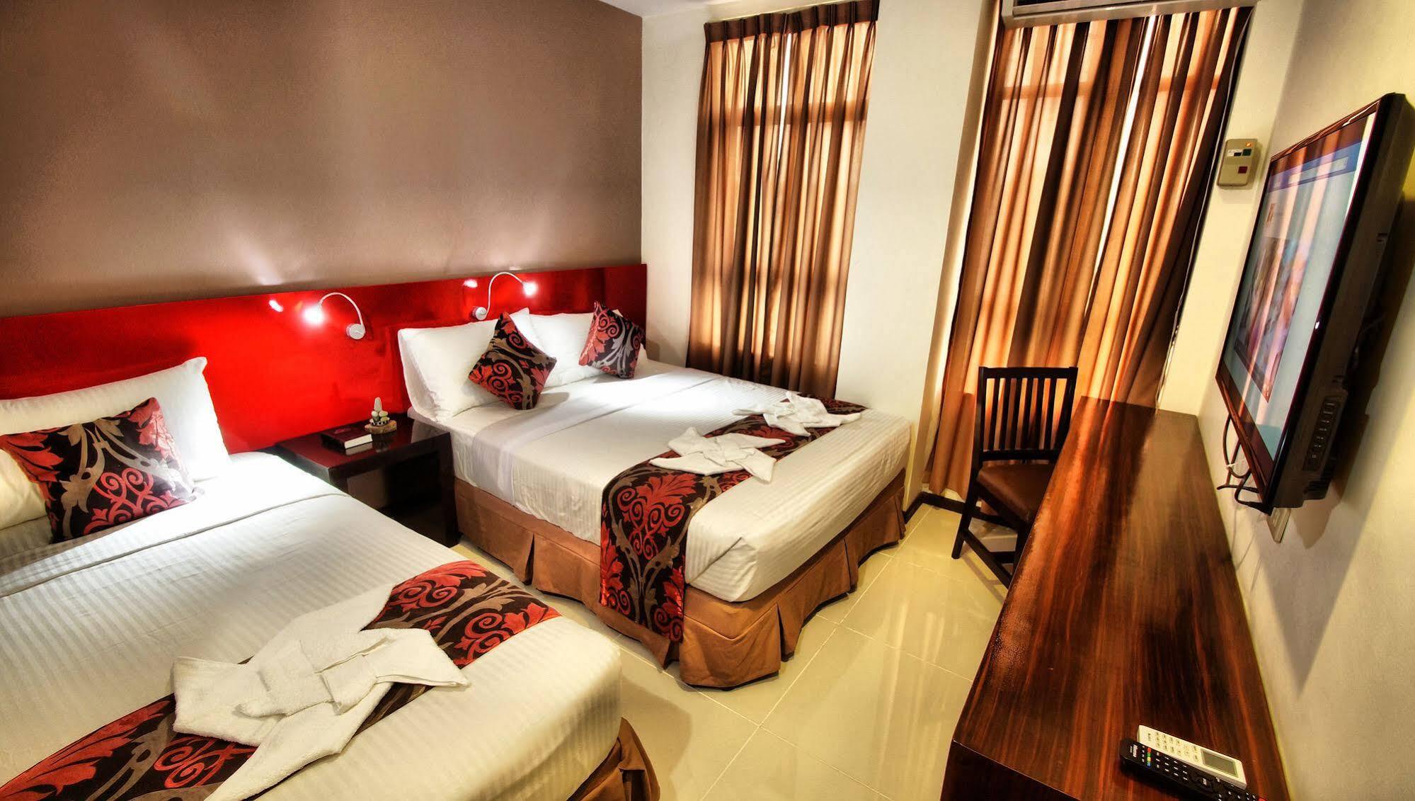 Big Daddy Hotel And Convention Center Butuan City Eksteriør billede