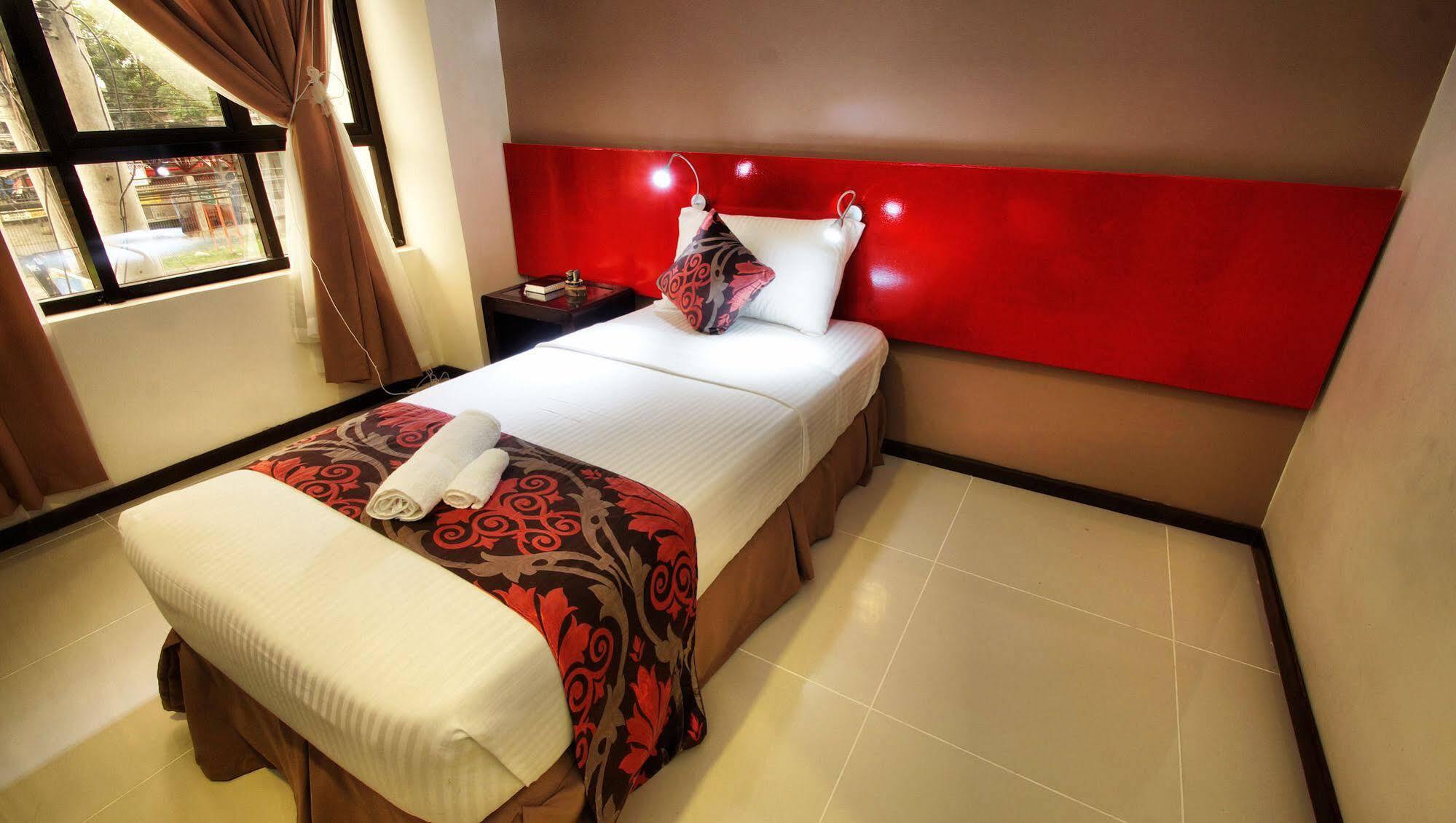 Big Daddy Hotel And Convention Center Butuan City Eksteriør billede